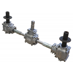 PRZEKŁADNIA ROZSIEWACZA 770mm POTRÓJNA i=1:1,35 + SPRZĘGŁA I MOCOWANIA